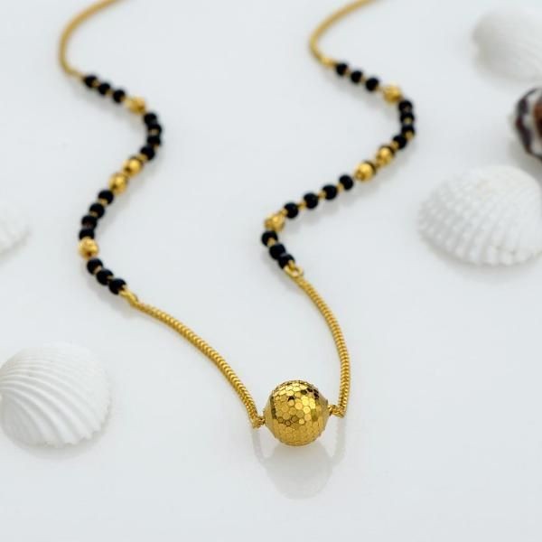 Small latest 2025 mangalsutra designs